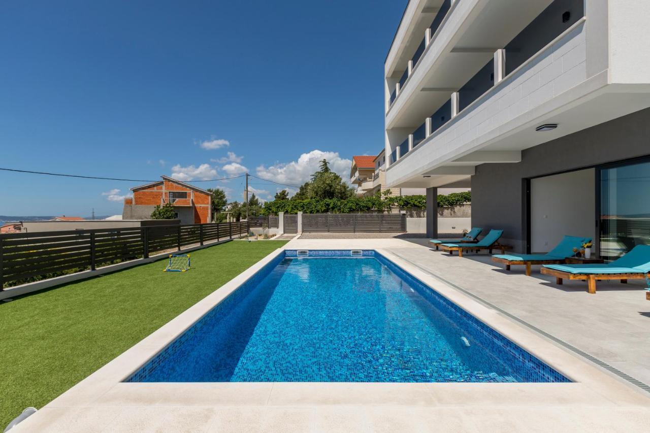 Luxury Villa La Nonna Ana - Heated Pool, Sea View, Near Split Kaštela エクステリア 写真