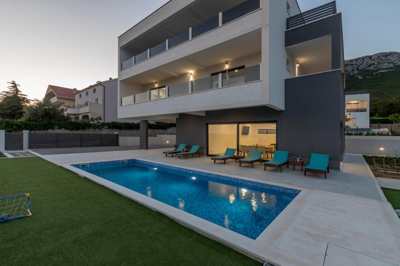Luxury Villa La Nonna Ana - Heated Pool, Sea View, Near Split Kaštela エクステリア 写真