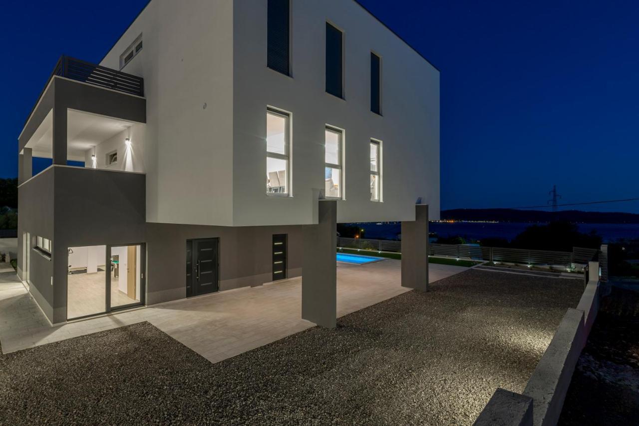 Luxury Villa La Nonna Ana - Heated Pool, Sea View, Near Split Kaštela エクステリア 写真