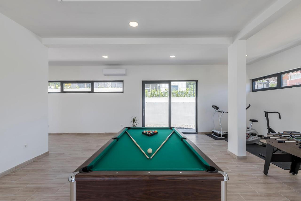 Luxury Villa La Nonna Ana - Heated Pool, Sea View, Near Split Kaštela エクステリア 写真