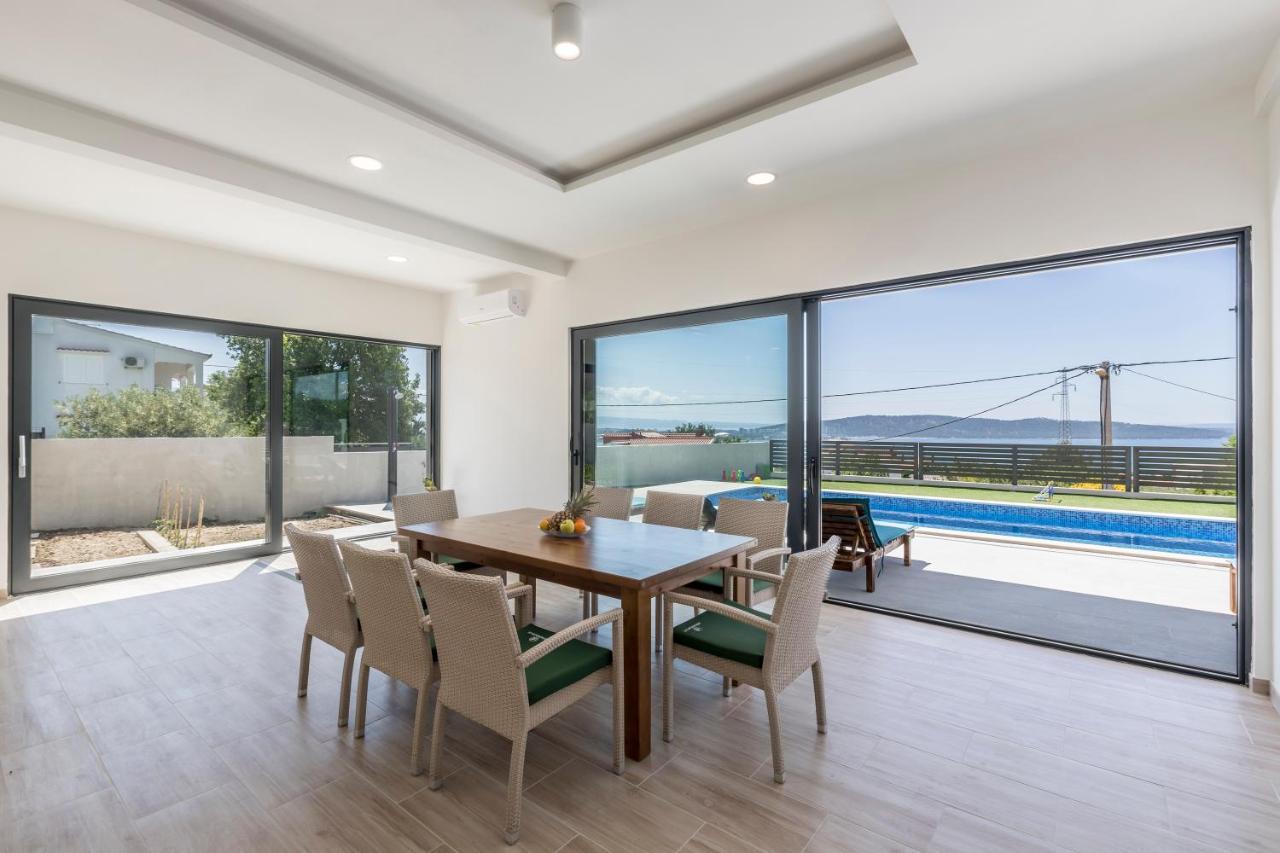 Luxury Villa La Nonna Ana - Heated Pool, Sea View, Near Split Kaštela エクステリア 写真