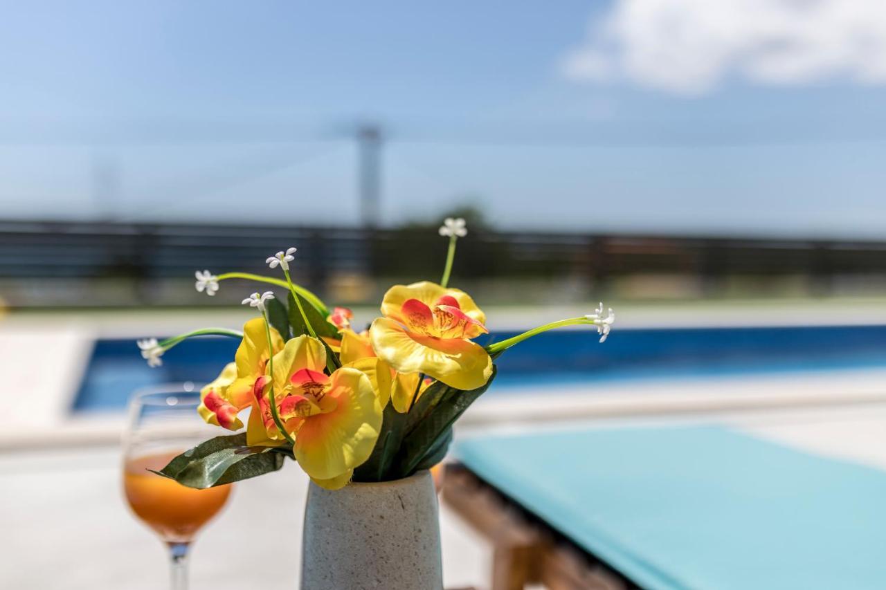Luxury Villa La Nonna Ana - Heated Pool, Sea View, Near Split Kaštela エクステリア 写真