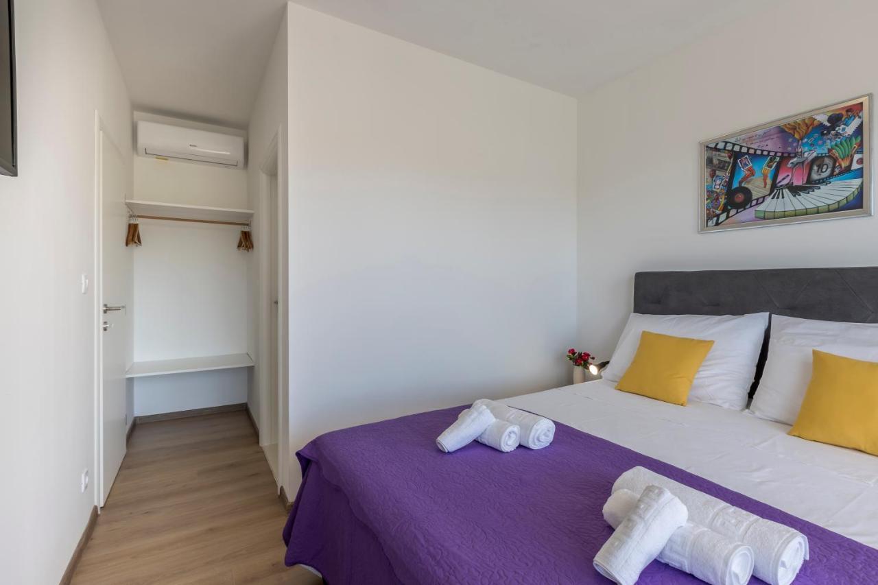 Luxury Villa La Nonna Ana - Heated Pool, Sea View, Near Split Kaštela エクステリア 写真