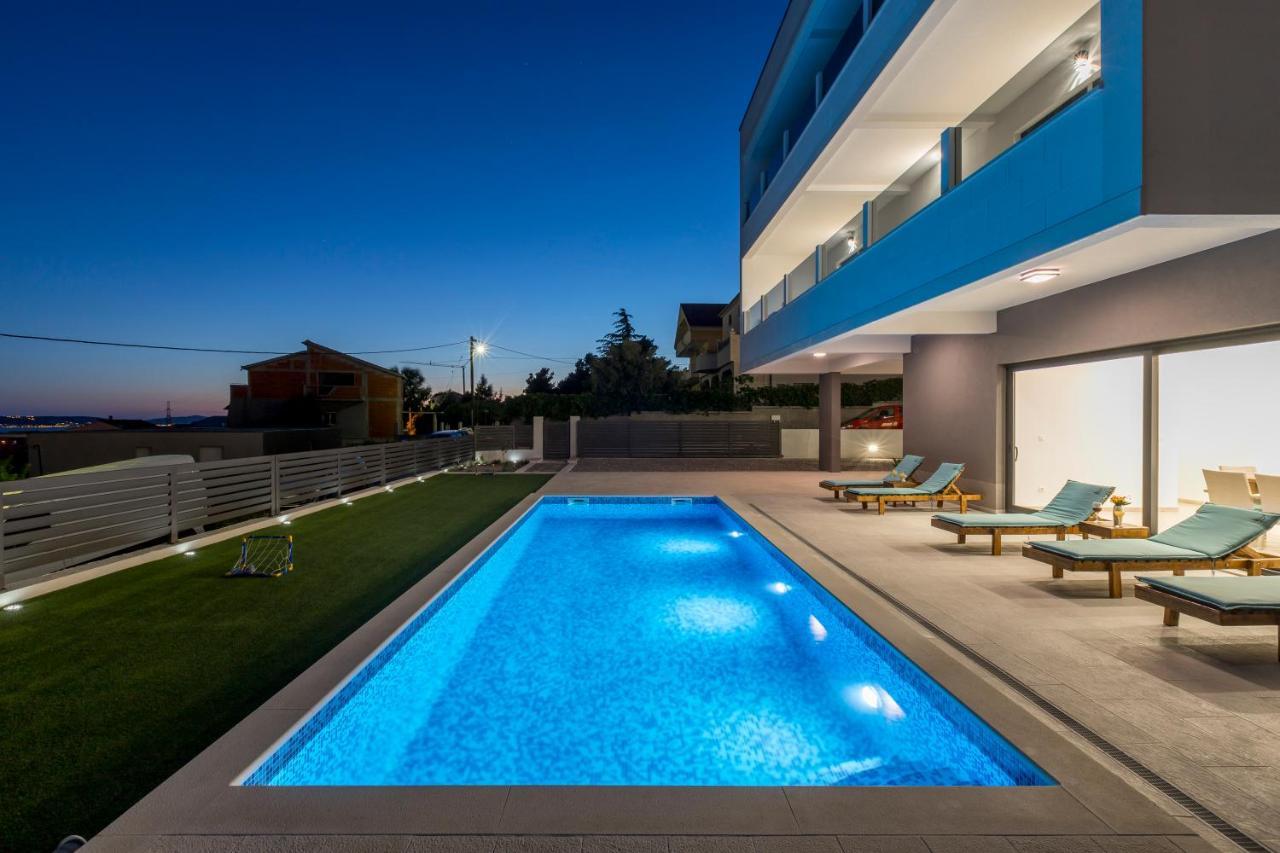 Luxury Villa La Nonna Ana - Heated Pool, Sea View, Near Split Kaštela エクステリア 写真