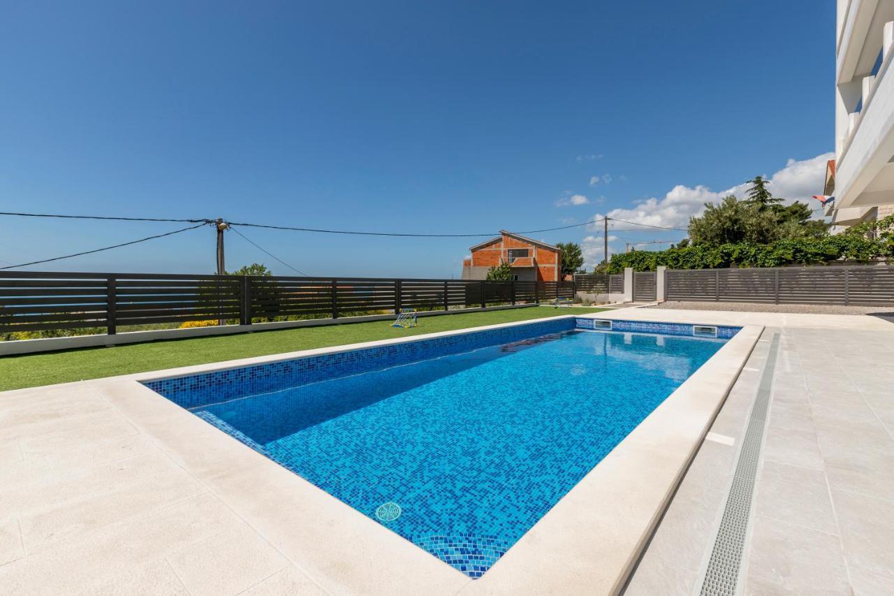 Luxury Villa La Nonna Ana - Heated Pool, Sea View, Near Split Kaštela エクステリア 写真