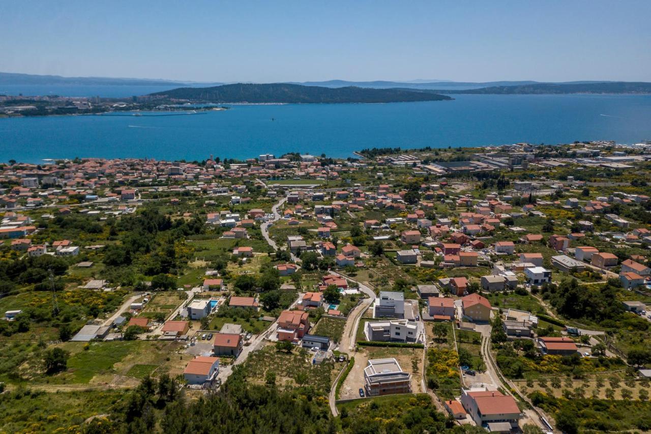Luxury Villa La Nonna Ana - Heated Pool, Sea View, Near Split Kaštela エクステリア 写真