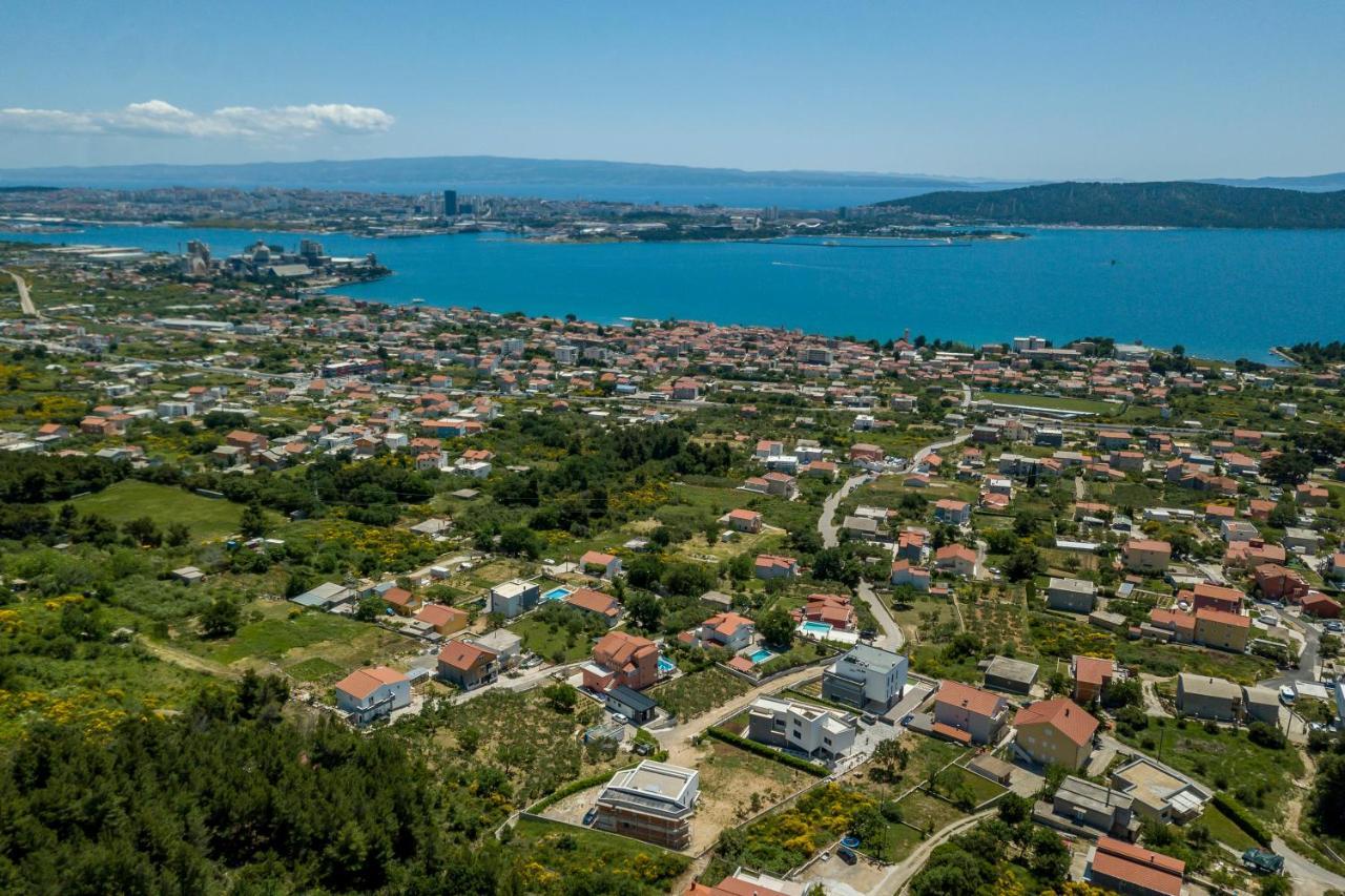 Luxury Villa La Nonna Ana - Heated Pool, Sea View, Near Split Kaštela エクステリア 写真